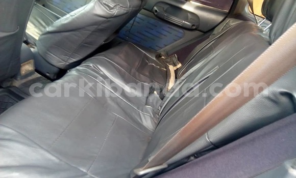 Gura Yakoze Toyota RAV4 Blue Imodoka i Kampala mu Uganda Gura Yakoze Toyota RAV4 Blue Imodoka i Kampala mu Uganda