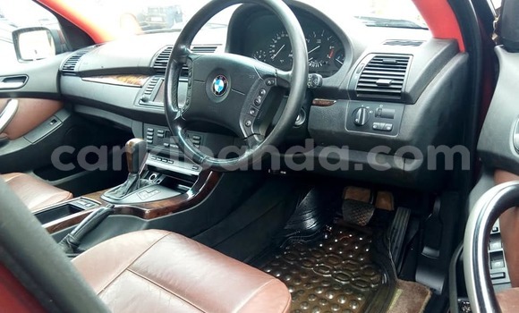 Gura Yakoze BMW X5 Red Imodoka i Kampala mu Uganda Gura Yakoze BMW X5 Red Imodoka i Kampala mu Uganda