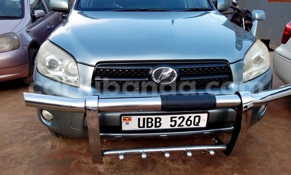 Acheter Occasion Voiture Toyota RAV4 Bleu à Kampala, Ouganda Acheter Occasion Voiture Toyota RAV4 Bleu à Kampala, Ouganda