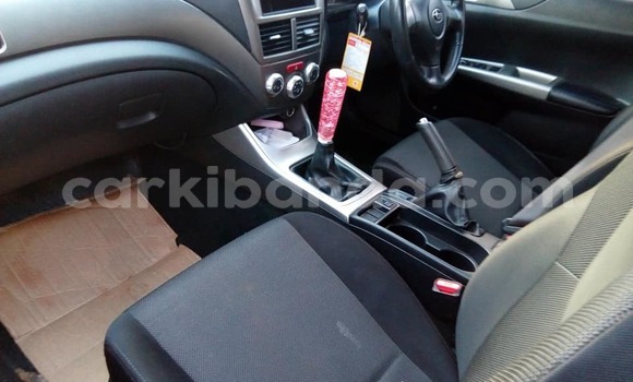Acheter Occasion Voiture Subaru Impreza Bleu à Kampala, Ouganda Acheter Occasion Voiture Subaru Impreza Bleu à Kampala, Ouganda