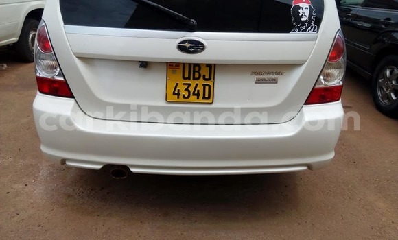 Acheter Occasion Voiture Subaru Forester Blanc à Kampala, Ouganda Acheter Occasion Voiture Subaru Forester Blanc à Kampala, Ouganda