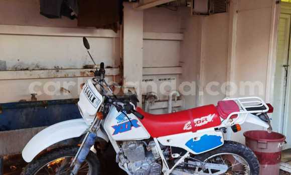 Buy Import Honda XL White Bike in Jinja–Kawempe in Central Buy Import Honda XL White Bike in Jinja–Kawempe in Central