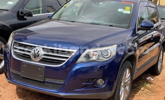 Acheter Occasion Voiture Volkswagen Tiguan Bleu à Kampala, Ouganda