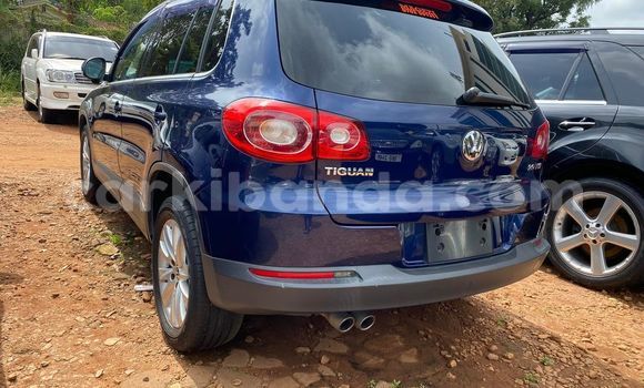 Acheter Occasion Voiture Volkswagen Tiguan Bleu à Kampala, Ouganda Acheter Occasion Voiture Volkswagen Tiguan Bleu à Kampala, Ouganda