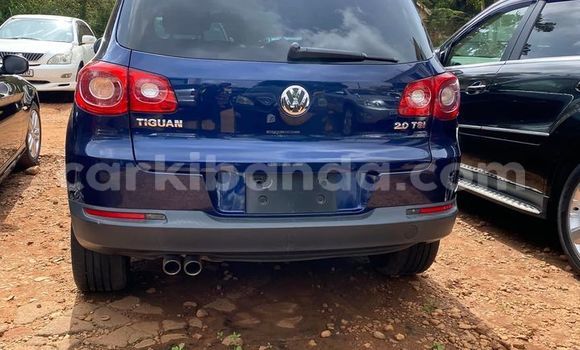 Acheter Occasion Voiture Volkswagen Tiguan Bleu à Kampala, Ouganda Acheter Occasion Voiture Volkswagen Tiguan Bleu à Kampala, Ouganda