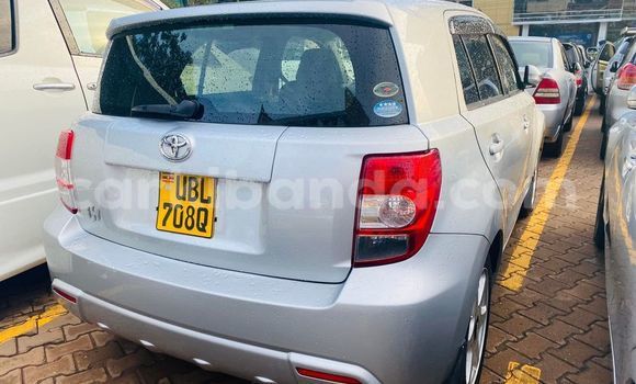 Acheter Occasion Voiture Toyota IST Gris à Kampala, Ouganda Acheter Occasion Voiture Toyota IST Gris à Kampala, Ouganda