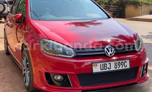 Acheter Occasion Voiture Volkswagen Golf Rouge à Kampala, Ouganda Acheter Occasion Voiture Volkswagen Golf Rouge à Kampala, Ouganda