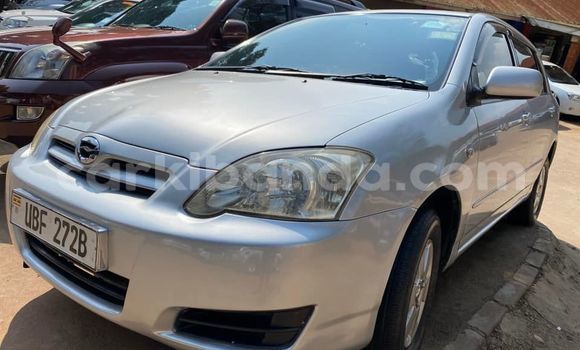 Gura Yakoze Toyota Allex Silver Imodoka i Kampala mu Uganda