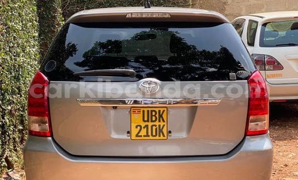 Nunua Ilio tumika Toyota Wish Fedha Gari ndani ya Kampala nchini Uganda Nunua Ilio tumika Toyota Wish Fedha Gari ndani ya Kampala nchini Uganda