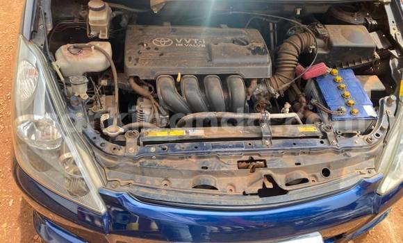Nunua Ilio tumika Toyota Wish Bluu Gari ndani ya Kampala nchini Uganda Nunua Ilio tumika Toyota Wish Bluu Gari ndani ya Kampala nchini Uganda