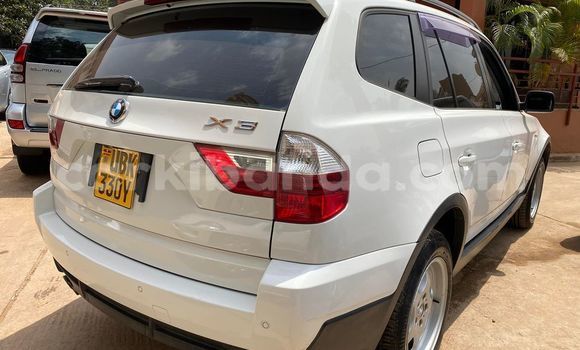 Acheter Occasion Voiture BMW X3 Blanc à Kampala, Ouganda Acheter Occasion Voiture BMW X3 Blanc à Kampala, Ouganda