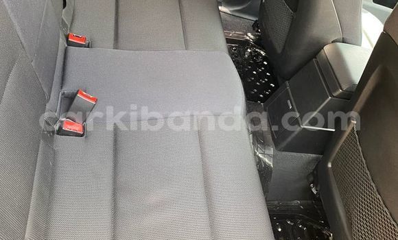 Acheter Occasion Voiture BMW X3 Blanc à Kampala, Ouganda Acheter Occasion Voiture BMW X3 Blanc à Kampala, Ouganda