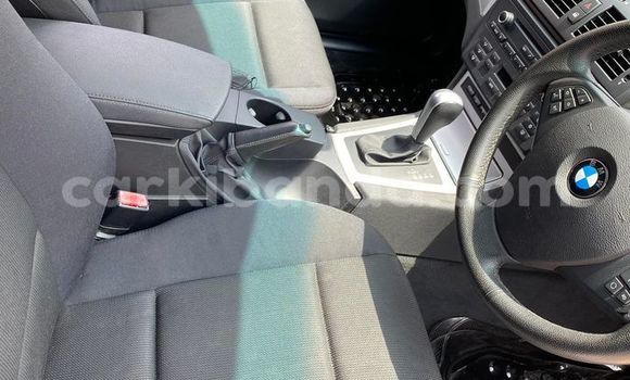 Acheter Occasion Voiture BMW X3 Blanc à Kampala, Ouganda Acheter Occasion Voiture BMW X3 Blanc à Kampala, Ouganda