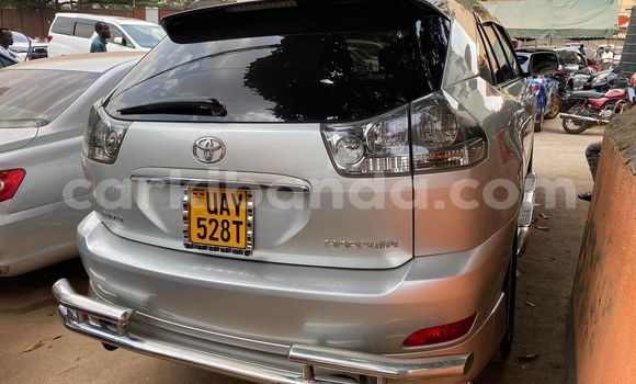Nunua Ilio tumika Toyota Harrier Fedha Gari ndani ya Kampala nchini Uganda Nunua Ilio tumika Toyota Harrier Fedha Gari ndani ya Kampala nchini Uganda