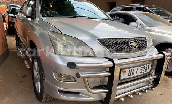 Nunua Ilio tumika Toyota Harrier Fedha Gari ndani ya Kampala nchini Uganda Nunua Ilio tumika Toyota Harrier Fedha Gari ndani ya Kampala nchini Uganda