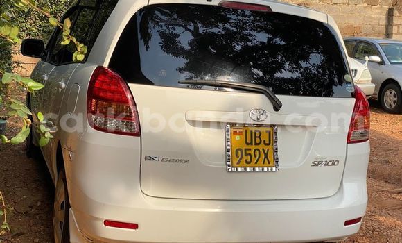 Acheter Occasion Voiture Toyota Spacio Blanc à Kampala, Ouganda Acheter Occasion Voiture Toyota Spacio Blanc à Kampala, Ouganda