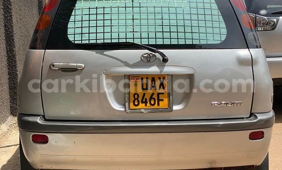 Acheter Occasion Voiture Toyota Raum Gris à Kampala, Ouganda Acheter Occasion Voiture Toyota Raum Gris à Kampala, Ouganda