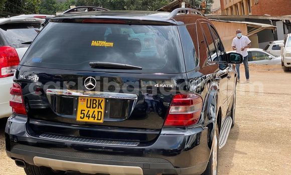 Acheter Occasion Voiture Mercedes‒Benz ML–Class Noir à Kampala, Ouganda Acheter Occasion Voiture Mercedes‒Benz ML–Class Noir à Kampala, Ouganda