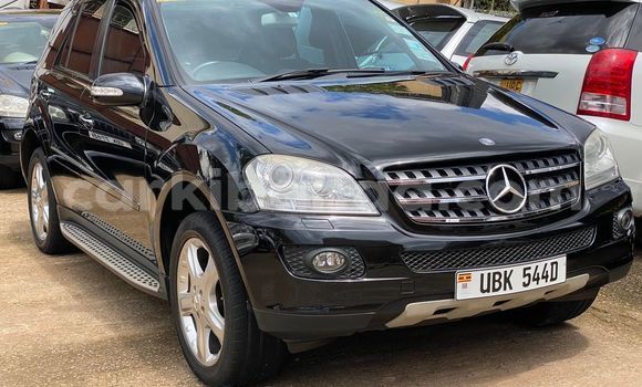 Acheter Occasion Voiture Mercedes‒Benz ML–Class Noir à Kampala, Ouganda Acheter Occasion Voiture Mercedes‒Benz ML–Class Noir à Kampala, Ouganda