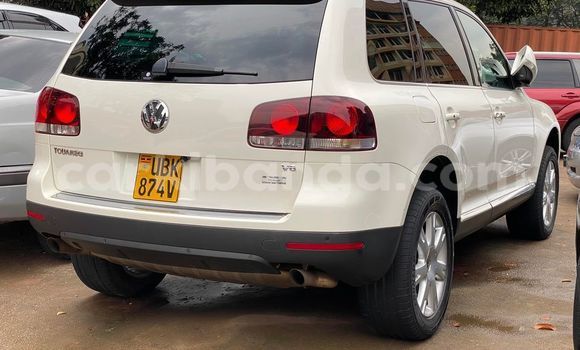 Nunua Ilio tumika Volkswagen Touareg Nyeupe Gari ndani ya Kampala nchini Uganda Nunua Ilio tumika Volkswagen Touareg Nyeupe Gari ndani ya Kampala nchini Uganda