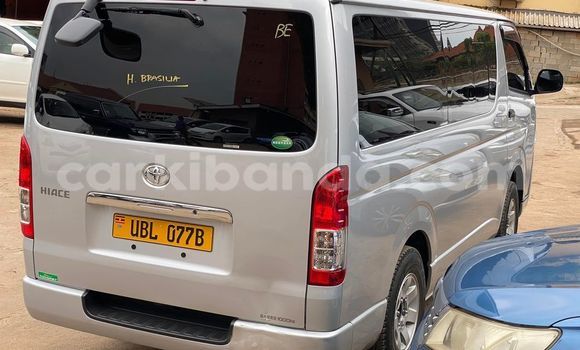 Acheter Occasion Voiture Toyota Hiace Gris à Kampala, Ouganda Acheter Occasion Voiture Toyota Hiace Gris à Kampala, Ouganda