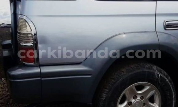 Acheter Occasion Voiture Toyota Land Cruiser Prado Gris à Kampala, Ouganda Acheter Occasion Voiture Toyota Land Cruiser Prado Gris à Kampala, Ouganda