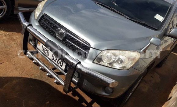 Acheter Occasion Voiture Toyota Land Cruiser Prado Gris à Kampala, Ouganda Acheter Occasion Voiture Toyota Land Cruiser Prado Gris à Kampala, Ouganda