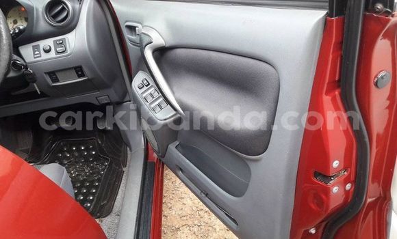 Acheter Occasion Voiture Toyota RAV4 Rouge à Kampala, Ouganda Acheter Occasion Voiture Toyota RAV4 Rouge à Kampala, Ouganda