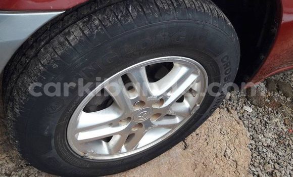 Acheter Occasion Voiture Toyota RAV4 Rouge à Kampala, Ouganda Acheter Occasion Voiture Toyota RAV4 Rouge à Kampala, Ouganda