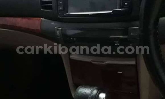 Acheter Occasion Voiture Toyota Premio Gris à Kampala, Ouganda Acheter Occasion Voiture Toyota Premio Gris à Kampala, Ouganda