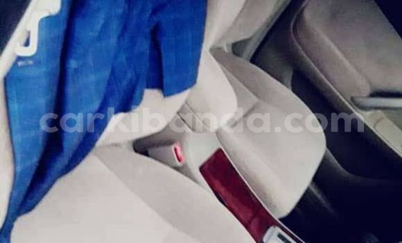 Acheter Occasion Voiture Toyota Premio Gris à Kampala, Ouganda Acheter Occasion Voiture Toyota Premio Gris à Kampala, Ouganda