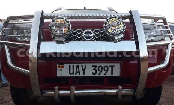 Acheter Occasion Voiture Nissan X–Trail Rouge à Kampala, Ouganda Acheter Occasion Voiture Nissan X–Trail Rouge à Kampala, Ouganda