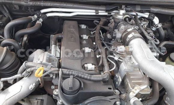 Acheter Occasion Voiture Toyota Land Cruiser Marron à Kampala, Ouganda Acheter Occasion Voiture Toyota Land Cruiser Marron à Kampala, Ouganda