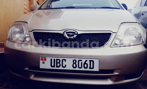 Gura Yakoze Toyota Runx Brown Imodoka i Kampala mu Uganda