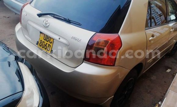 Acheter Occasion Voiture Toyota Runx Marron à Kampala, Ouganda Acheter Occasion Voiture Toyota Runx Marron à Kampala, Ouganda