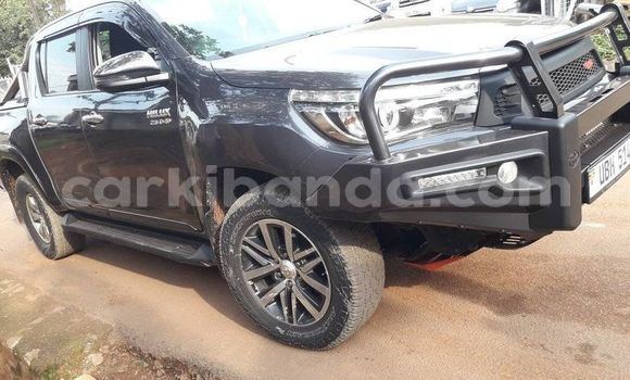 Acheter Occasion Voiture Toyota Hilux Noir à Kampala, Ouganda Acheter Occasion Voiture Toyota Hilux Noir à Kampala, Ouganda