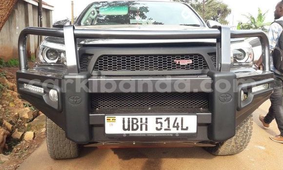 Acheter Occasion Voiture Toyota Hilux Noir à Kampala, Ouganda Acheter Occasion Voiture Toyota Hilux Noir à Kampala, Ouganda