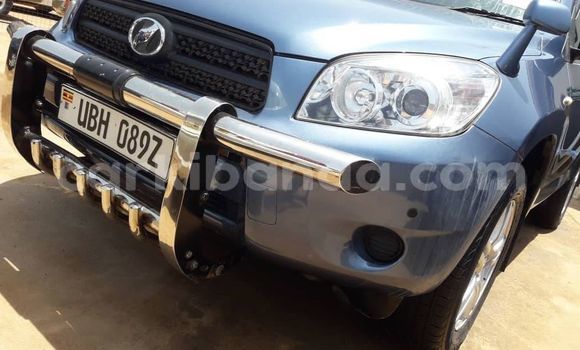 Acheter Occasion Voiture Toyota RAV4 Bleu à Kampala, Ouganda Acheter Occasion Voiture Toyota RAV4 Bleu à Kampala, Ouganda
