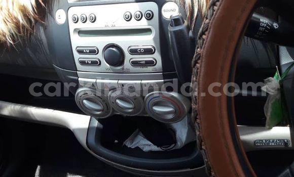 Acheter Occasion Voiture Toyota Passo Gris à Kampala, Ouganda Acheter Occasion Voiture Toyota Passo Gris à Kampala, Ouganda