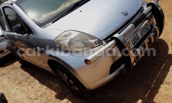 Acheter Occasion Voiture Toyota Passo Gris à Kampala, Ouganda Acheter Occasion Voiture Toyota Passo Gris à Kampala, Ouganda