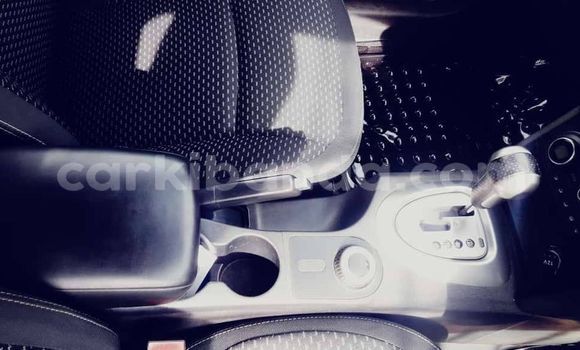 Acheter Occasion Voiture Nissan Dualis Autre à Kampala, Ouganda Acheter Occasion Voiture Nissan Dualis Autre à Kampala, Ouganda