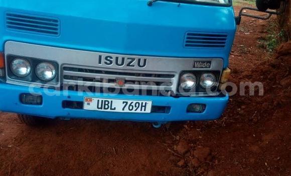 Buy Used Isuzu Bighorn Blue Truck in Kampala in Uganda