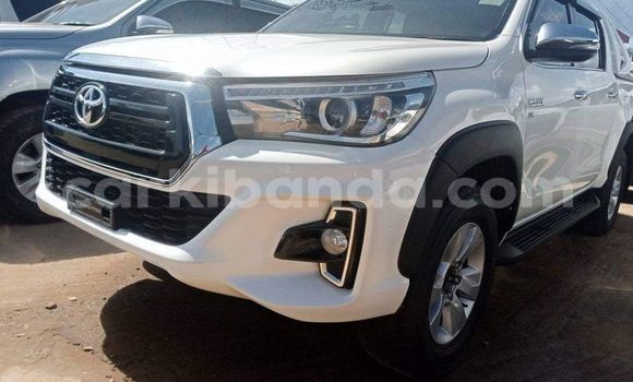 Buy Used Toyota Hilux White Car in Kampala in Uganda Buy Used Toyota Hilux White Car in Kampala in Uganda