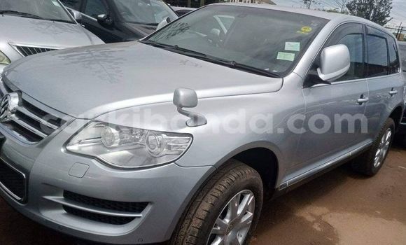 Buy Used Volkswagen Touareg Silver Car in Kampala in Uganda