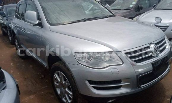 Buy Used Volkswagen Touareg Silver Car in Kampala in Uganda Buy Used Volkswagen Touareg Silver Car in Kampala in Uganda