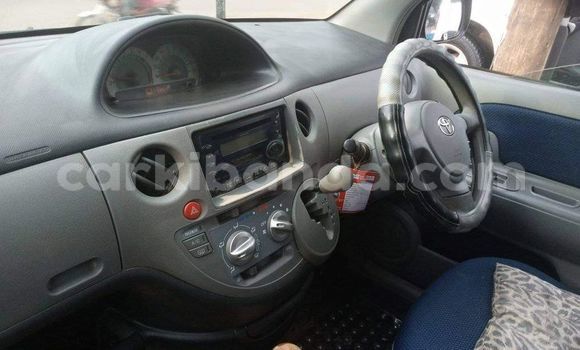 Buy Used Toyota Sienta Silver Car in Kampala in Uganda Buy Used Toyota Sienta Silver Car in Kampala in Uganda