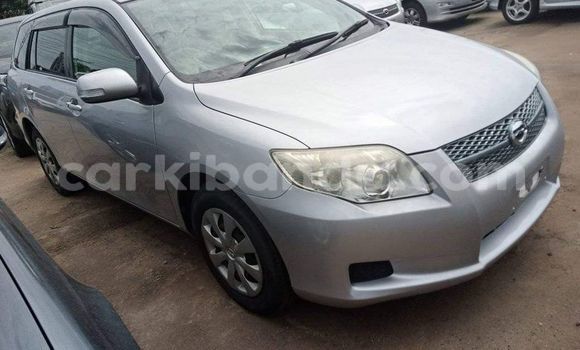 Nunua Ilio tumika Toyota Fielder Fedha Gari ndani ya Kampala nchini Uganda