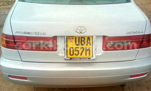 Gura Yakoze Toyota Premio Silver Imodoka i Kampala mu Uganda Gura Yakoze Toyota Premio Silver Imodoka i Kampala mu Uganda