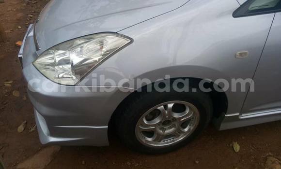 Gura Yakoze Toyota Wish Silver Imodoka i Kampala mu Uganda Gura Yakoze Toyota Wish Silver Imodoka i Kampala mu Uganda