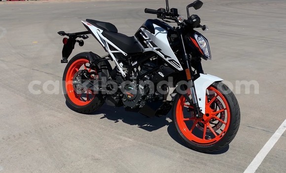 Gura Yakoze KTM Duke Other Bike i Entebbe mu Uganda Gura Yakoze KTM Duke Other Bike i Entebbe mu Uganda